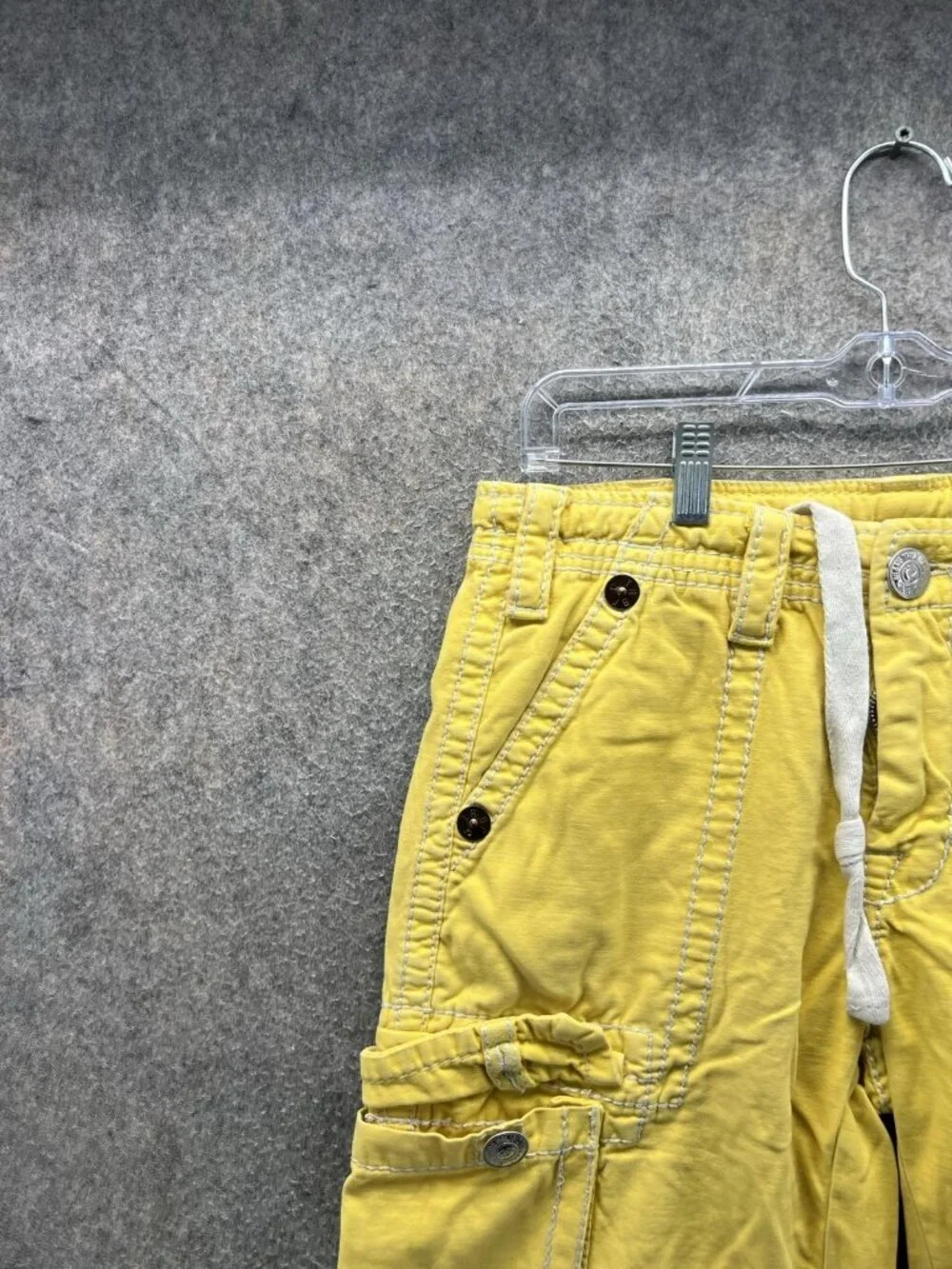 True Religion Shorts Mens 28 Yellow Cargo Drawstring Distressed Paratrooper Y2K